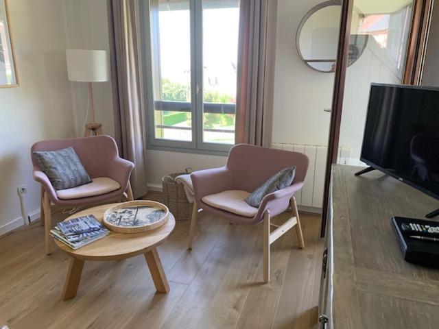 L'Appartement Vue Mer De La Villa Des Rosiers - Trouville Sur Mer Bagian luar foto
